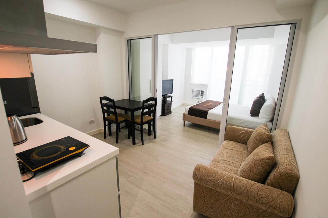 Siglo Suites @ The Azure Urban Resort Residences Paranaque City Экстерьер фото